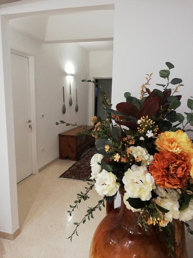 Ostuni Crispi House Hotel Exterior photo